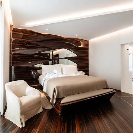 Romeo Hotel