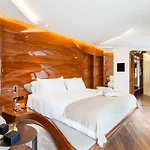 Romeo Hotel