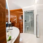 Hotel Romeo 5*