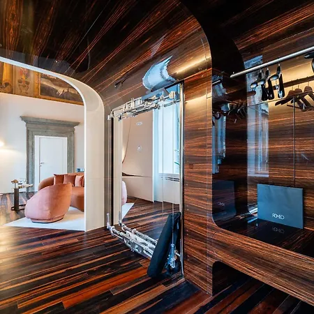Hotel Romeo 5*