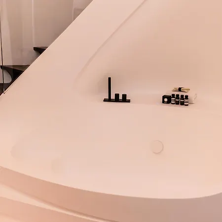Romeo 5* Řím