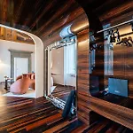 Hotel Romeo 5*