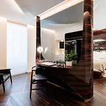 Hotel Romeo 5*