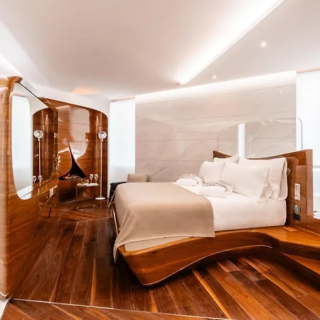 Romeo 5* Rome
